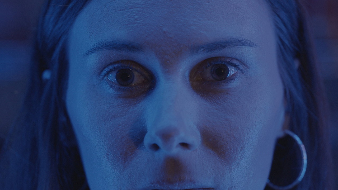 Contact Movie Screenshot 3